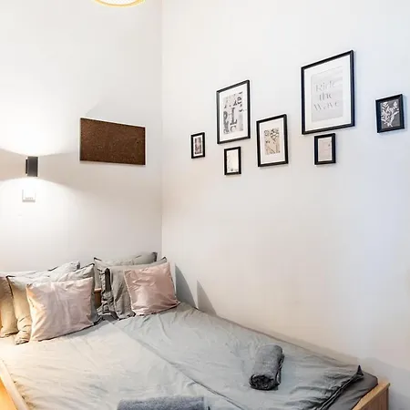 A Cozy For Wanderers